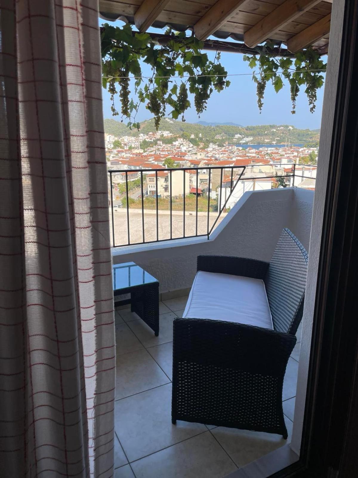 Katerinas Apartmens Skiathos Exterior foto